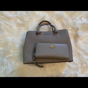 Michael Kors Savannah Satchel